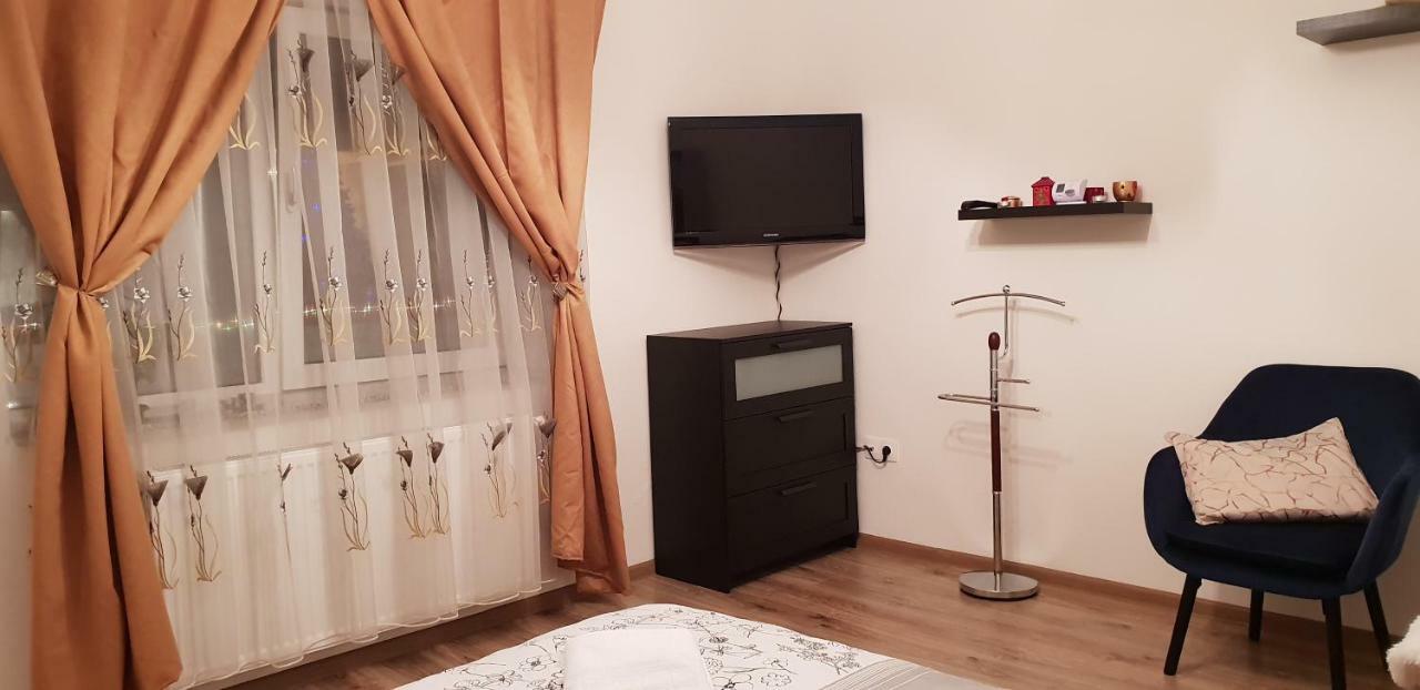 Central Apartment Dumdix Braşov Extérieur photo